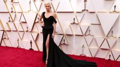 Чарлийз Терон и Dior със специална мисия