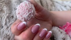 Микрофренският маникюр е перфектната пролетна тенденция за нокти