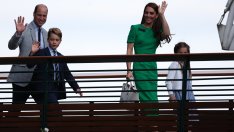 Кейт Мидълтън заведе дъщеря си в лондонска кръчма