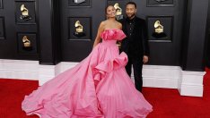 Джон Леджънд и Криси Тейгън с умилителен кадър на бебето си