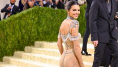 Хелоуин 2021: 4 идеи за секси костюм от Кендъл Дженър