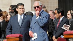 Принц Чарлз забъркан в измама с картини