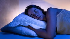 Защо жените се нуждаят от повече сън?