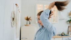 6 лесни прически за дълга коса, които отнемат по-малко от 10 минути