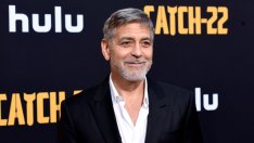 Джордж Клуни помага на пострадалите при наводненията в Италия