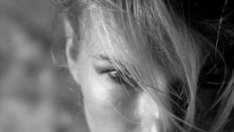 Мариса Милър по пясъчните стъпки на Хайди