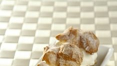 Пухкави еклери с ванилов крем