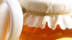 Мед и лимон срещу болки в гърлото, нова версия