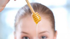 Домашни маски против напукани устни