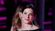 Сандра Бълок – без мъж, но вече с детенце