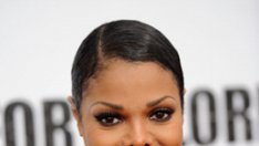 Джанет Джексън не е сгодена и това е