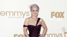 Кели Озбърн си маха татуировките