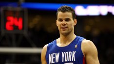 Изгониха Крис Хъмфрис от клуб заради Кели Озбърн