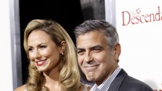 Гаджето на Клуни можело да го срита отзад