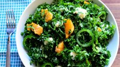 Зелена салата с цитруси и козе сирене