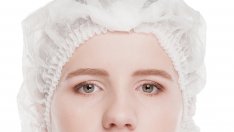 Метален имплант замества повредена челюст