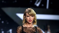 Тейлър Суифт отпразнува рождения си ден с много звездни гости