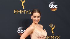 Най-добре облечените на наградите „Еми“ 2016