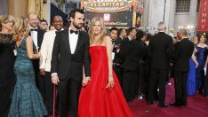 Анистън и Теру отлагат сватбата по съвети на семеен консултант