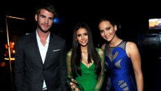 Лиъм Хемсуърт и Нина Добрев са гаджета?