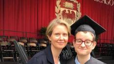 Синтия Никсън до Самюъл, в миналото Саманта: Гордея се с теб!