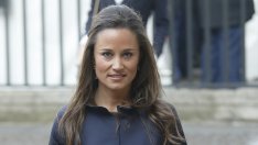 Папараци: Пипа Мидълтън и Джеймс Матюс дни преди сватбата