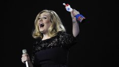 Адел - кралицата на сцената и на наградите "Брит"