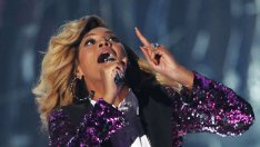 Бионсе и Джей Зи раздават подаръците на Блу Айви