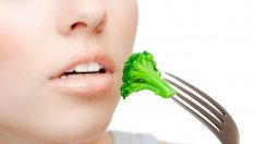 Нахрани кожата си през стомаха