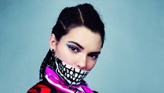 Кендъл Дженър продължава да изкачва модния Еверест