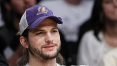 Аштън Кътчър аплодира дъщерята на Деми