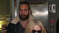 Кайли Миноуг обяви годежа си с младока Джошуа Саси