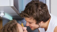 Идеалният мъж: романтичен тъмнокоско с работа