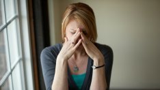 Защо от стреса ни побеляват косите?