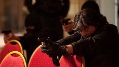 Мартин обира къща с баща си в "Под прикритие" 2