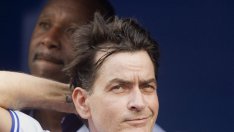 Чарли иска обратно в „Двама мъже и половина“