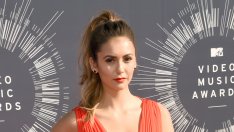 И Нина Добрев с пикантни снимки след хакерската атака