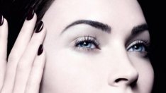 Устните на Меган Фокс блестят с цвят на Армани