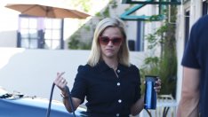 Yes or No: Голямата чанта с инициали на Рийз Уидърспун