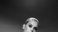 Кейти Пери се съблече за Джейк Бейли