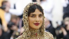 Приянка Чопра показа годежния пръстен