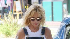 Мелани Грифит скри татуировката „Антонио“