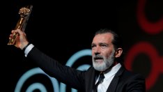 Бандерас се възстановява след инфаркт