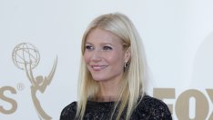 Гуинет говори с халката на баща си