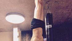 Бербо релаксира с йога