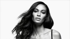 Бельото на Джоан Смолс