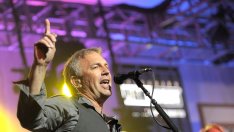 Кевин Костнър: Съпругата ми не е германка!