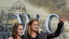 Бранджелина заведоха 6-те си деца в Берлин