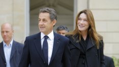 Карла Бруни роди момиче!