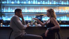 Как флиртуват жените според зодията си?